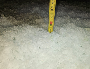 Zateplení stropu rodinného domu pomocí foukané izolace